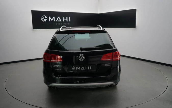 Volkswagen Passat cena 47999 przebieg: 171480, rok produkcji 2012 z Serock małe 352